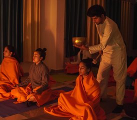 58 días de formación de 500 horas de yoga Kundalini tradicional y pre y posnatal, de principiante a avanzado, en Rishikesh, India - Photo 5