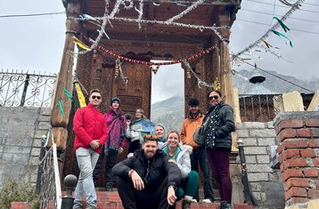 28 Tage Göttlicher Ganga Meditation und Yoga Retreat in Rishikesh, Uttarakhand, Indien