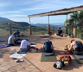 7 días de curso de profesorado de yin yoga de 50 horas con trabajo de respiración y meditación en Málaga, España - Photo 4