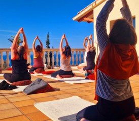 6 Tage Heilungsdiät für Senioren mit Restorativem und Meditativem Yoga Retreat in Sonnigem Sitges, Spanien - Photo 5