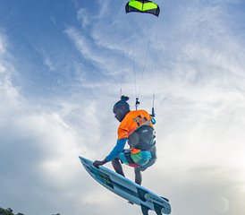 17 jours en stage de surf, kitesurf et wing foil avec séance d’échauffement yoga à Cabarete, République dominicaine - Photo 1