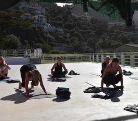 7 días de retiro de yoga, sol y bienestar para mayores de 50 años con paseos guiados en Corfú, Grecia - Photo 4