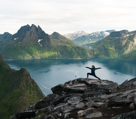 96 Day Yoga and Hiking Retreat by the Fjord in Reinfjord, Kvænangen, Northern Norway - Photo 1