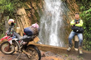 3 Tage fesselnde geführte Motorrad-Tour durch Laos von Vientiane nach Vang Vieng, Phou Khao Khouay