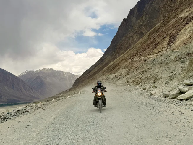 7 Day Guided High-altitude Motorcycle Tour in Ladakh, India: From Leh to Leh