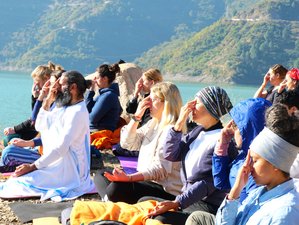 7 Tage Online-Therapeutischer-Yogakurs Mit Täglicher 2-Stündiger Live-Session
