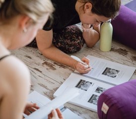 Formación híbrida de profesorado de yoga de 200 horas: online a tu ritmo y 8 días presencial en Cádiz, España - Photo 3