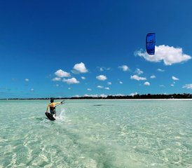 810 días de curso de kitesurf privado o en grupo en Zanzíbar, Tanzania para principiantes e intermedios - Photo 1