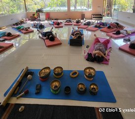 5 días de retiro de meditación y yoga junto al río en Rishikesh, India - Photo 2