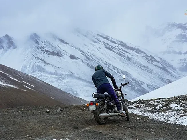 10 Day Guided Trans Himalayan Motorcycle Tour in India photo 4