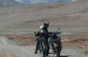 19 Tage Geführte Motorradtour in Kasachstan, Kirgisistan, Tadschikistan und Usbekistan