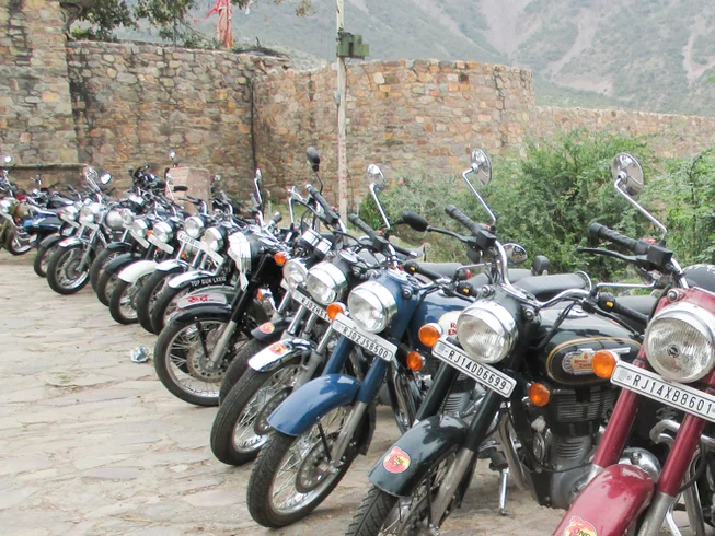 8 Day Touch of Rajasthan Guided Motorcycle Tour in India photo 4