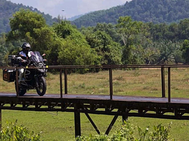 13 Day Guided Motorcycle Tour: Crossing Thailand Adventure photo 5