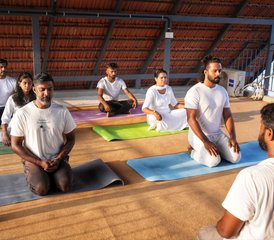 3 días de retiro de yoga, ayurveda, bienestar y terapia rejuvenecedora con yoga en Kerala, India - Photo 4