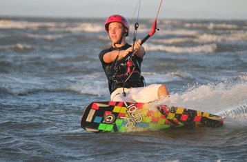 7 Day Turn Your Dream to Reality: Kitesurfing Safari Trip for All Levels in Kaafu, Maldives
