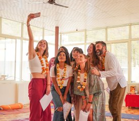 8 Tage 85-Stunden Pränatal Yoga Lehrer Ausbildung in Rishikesh, Indien - Photo 5