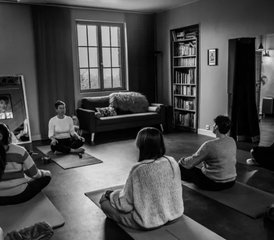 3 jours en circuit de yoga et randonnée "Respire avec la terre" au départ de Fleuriel, France - Photo 5
