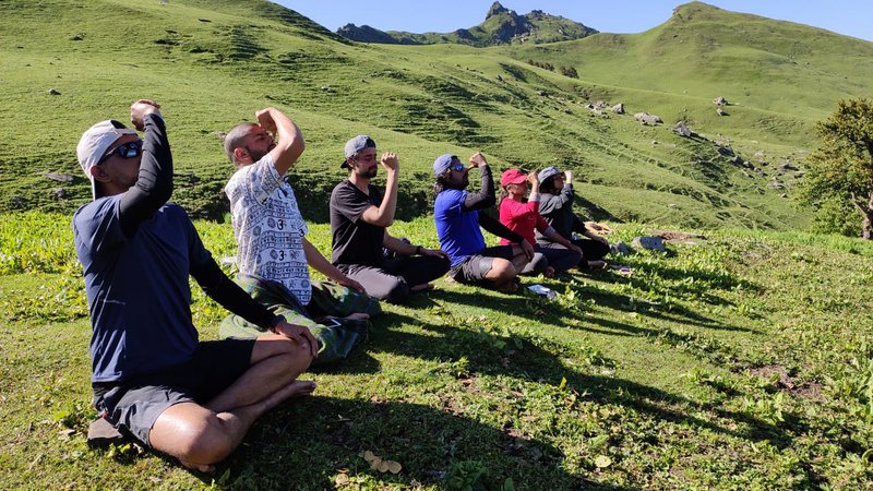 7 Day Yoga and Meditation Retreat in Manali, India: Hiking, Village ...