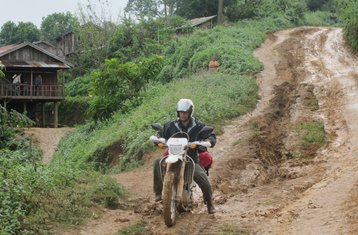 14 días de tour guiado en moto por una ruta fantástica desde el norte de Vietnam hasta Laos