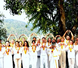 754 Tage 500-Stunden Kundalini Yogalehrer Ausbildung in Rishikesh, Indien - Photo 1