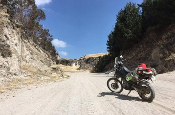 2 jours en stage de moto tout-terrain guidé au Cotopaxi