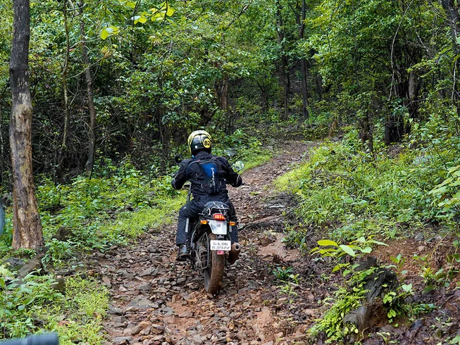9 Day "Tropical Twister" Guided Loop Motorcycle Tour in Goa and Karnataka, India photo 2