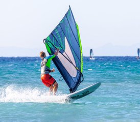 116-Daagse Gevorderde Windsurfkamp Retreat in Rhodos, Zuid-Egeïsche Eilanden, Griekenland - Photo 1
