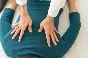 3 jours de bien-être en duo avec jacuzzi, repas bio, massage et yoga près de Toulouse, France