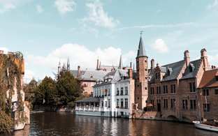 Belgien Retreats und Reisen