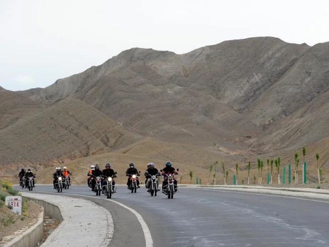 16 Day Guided Specialized Himalayan Motorbike Tour from Nepal to Tibet photo 6