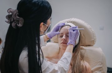 15 Day Luxury Anti-Aging Retreat w/ Non Invasive Face Lifting, IV Drip, & Facial in Bali, Indonesia