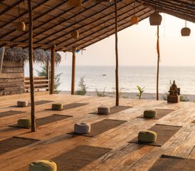 810 Tage Ocean Breathe Yoga Retreat in Südgoa, Indien am Strand - Photo 1