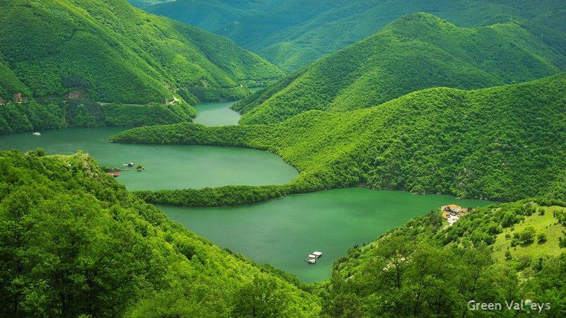 8 Day Hiking Tour and Spa Hotel Stay with Thermal Mineral Water in Bulgaria