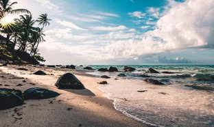 Alaotra-Mangoro Retreats & Trips
