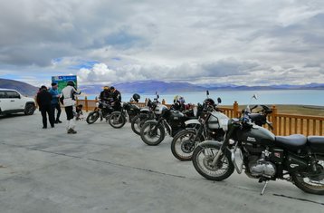 14-Daagse Begeleide Motorrondreis naar Mount Kailash en Manasarovar in Nepal en China