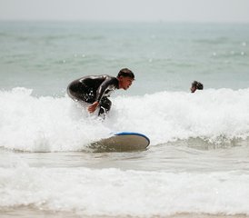 8 Tage Mittelstufe Green Wave Surf Progressor Camp in Tamraght, Marokko - Photo 3
