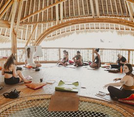 31 jours en formation de professeur avancée de hatha yoga 300h avec guérison sonore gratuite à Bali, Indonésie - Photo 4