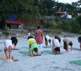 425 jours-200h en formation de professeur de kundalini yoga à Rishikesh, Inde - Photo 1