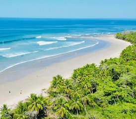 84 jours en retraite de yoga et surf pour couples, amis ou en solo à Santa Teresa, Costa Rica - Photo 1