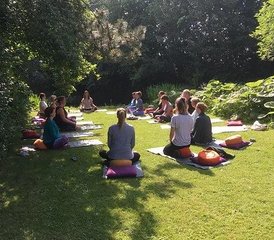 83-Daagse Naar zelfliefde met yoga, mindfulness en compassie met Wineke in Zeeland, Nederland - Photo 1