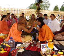 50 Tage 500-Stunden Kundalini Tantra Yogalehrer Ausbildung in Rishikesh, Indien - Photo 4