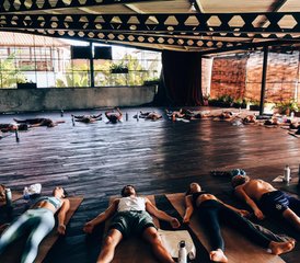 Zelfstandige 200-urige Online Vinyasa en Hatha Yoga Docentenopleiding in Eigen Tempo, Online - Photo 5