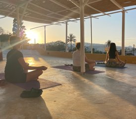 5 Tage Revitalisierendes Yoga und Insel-Auszeit in Santorini, Griechenland - Photo 2