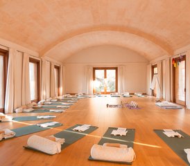 8 días de profesorado de 70 horas de la esencia del Yin Yoga en Mallorca, España - Photo 4