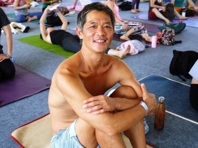 3 week yoga retreat for men too?