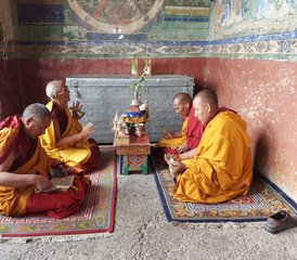 16 Tage Sommerreise mit Yoga Trekking und Buddhistisches Meditationsretreat in Indien - Photo 3