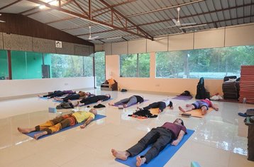 25 jours-200h en formation de professeur de yoga à Rishikesh, Inde
