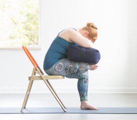 11Formation en ligne autonome certifiée de yoga sur chaise pour personnes âgées, 50 heures, avec 3 heures en direct - Photo 1