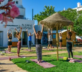 8 Tage Zero to Hero Surf- und Yoga-Camp für Anfänger in Lagos, Portugal - Photo 4