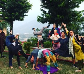 221 jours en stage de yoga et méditation dans l'Himalaya à Rishikesh, Inde - Photo 1